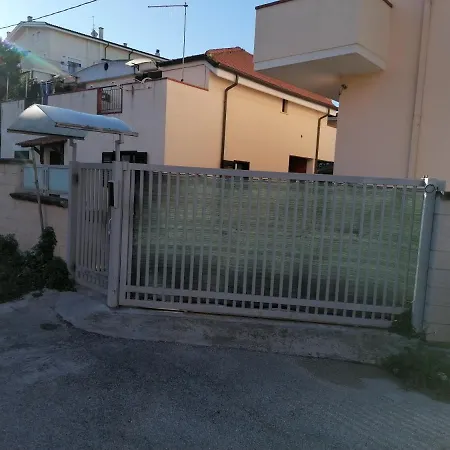 Dependence Indipendente Su Due Livelli Confortevol Apartment *